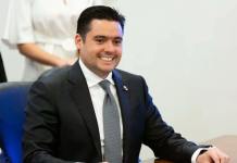 El ex vicepresidente de Panamá, José Gabriel Carrizo, arribó a Guatemala esta tarde, luego de conocerse una orden de captura en su contra en su país. Foto La Hora: Presidencia Panamá