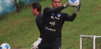 Luis Fernando Tena aseguró que Kenderson Navarro será el portero titular de Guatemala ante la ausencia de Nicholas Hagen.