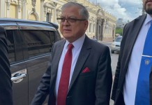 La elección de presidente del OJ sigue aplazándose tras un viaje del presidente en funciones a Europa, quien no convocó a una nueva reunión. Foto La Hora: Archivo