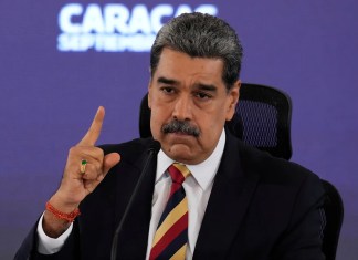 La madrugada de este 3 de enero, el presidente de Estados Unidos, Donald Trump, confirmó la captura de Nicolás Maduro y de su esposa, Cilia Flores.