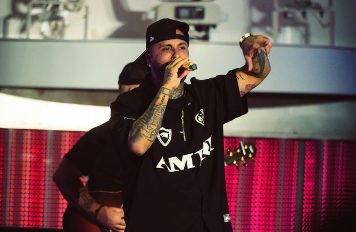Por segunda ocasión, el artista de reguetón canceló su show musical debido a la situación de inseguridad en el país, según se detalla en el comunicado de la productora. Foto La Hora: Nicky Jam