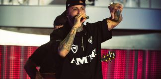 Por segunda ocasión, el artista de reguetón canceló su show musical debido a la situación de inseguridad en el país, según se detalla en el comunicado de la productora. Foto La Hora: Nicky Jam