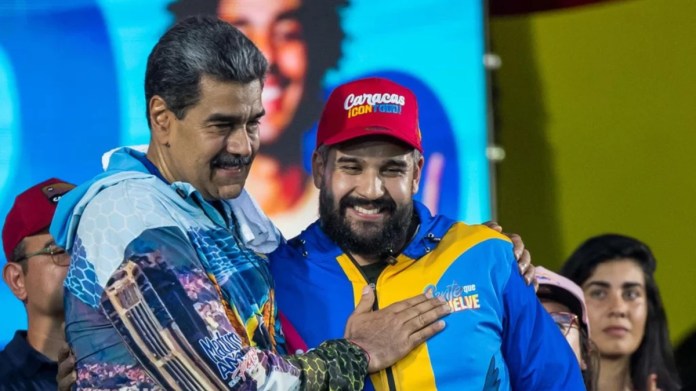 Nicolas-Maduro-y-su-hijo-Nicolas-Maduro-Guerra.-EFE