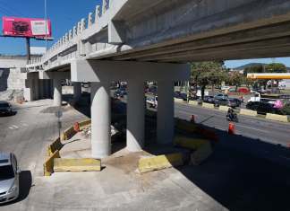 Nuevo atraso en paso a desnivel de calzada Roosevelt deja entrega para febrero. Foto La Hora: FSS