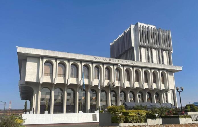 El Organismo Judicial realizó su primer pleno extraordinario para elegir presidente sin que los magistrados propusieran candidatos una vez más. Foto La Hora: OJ