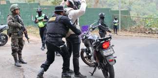 Autoridades llevan a cabo operativos en vuelta La calavera, Canalitos, zona 24. Foto La Hora: PNC.