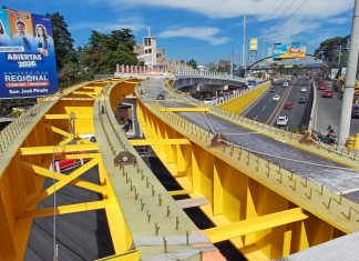 Paso a desnivel para el ingreso a San José Pinula. Foto La Hora: Sebastián Siero