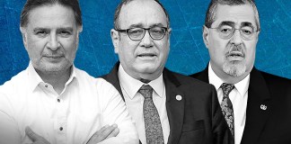 Alfonso Portillo, al centro Alejandro Giammattei y a la derecha Bernardo Arévalo