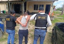 PNC reporta la primera expulsión del año por un salvadoreño presunto miembro de la Mara Salvatrucha Primer salvadoreño expulsado del país del año. Foto La Hora: PNC