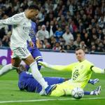 El Real Madrid, con una gran actuación de Mbappé y Vinícius, goleó 6-1 al Mónaco en la séptima jornada de la UEFA Champions League.