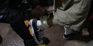 Juzgado Cuarto Penal se dispone a realizar noveno intento para procesar a cinco reos fugados de Fraijanes II El Juzgado Cuarto Penal se dispondrá este miércoles a realizar la audiencia de primera declaración contra 5 reos fugados de Fraijanes II. Foto La Hora: Mingob