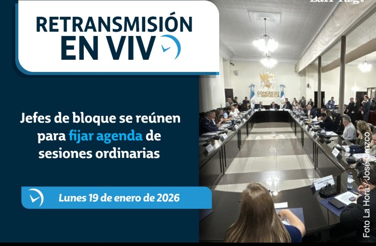Retransmisión del Congreso donde jefes de bloque se reúnen para fijar la agenda legislativa. Foto La Hora: Francisco Altán