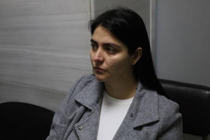 Silvia Sánchez Ochoa, décima implicada en el supuesto desfalco en el banco CHN se entregó a la justicia para solventar su situación. Foto La Hora: Daniel Ramírez