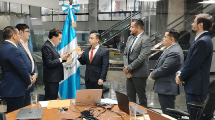 Superintendencia de Competencia da marcha atrás con la asignación salarial de sus funcionarios