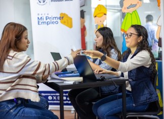 La mayoría de jóvenes graduados en 2025 son bachilleres, según registros del Mineduc. Arte: La Hora
