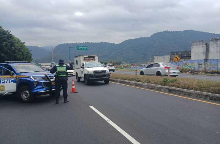 Departamento de Tránsito de la Policía Nacional Civil (PNC) mantiene activos diversos operativos en las principales rutas del país.
