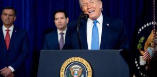 El presidente de EE.UU., Donald Trump, en una fotografía de archivo. Foto: La Hora/ EFE/NICOLE COMBEAU