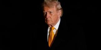 El presidente de EE.UU., Donald Trump, dijo este lunes que los secretario de Estado y Guerra (Marco Rubio y Pete Hegseth, respectivamente) y el asesor en temas de seguridad y migración, Stephen Miller, estarán a cargo de coordinar la transición en Venezuela