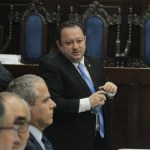 El rector de la Universidad San Carlos de Guatemala, Walter Mazariegos, en el Congreso. Foto La Hora: Archivo.