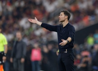 Xabi Alonso fue destituido como entrenador del Real Madrid tras solo seis meses en el banquillo merengue.