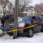 Testigos cuestionan uso de fuerza letal de ICE tras muerte de mujer en operativo migratorio.