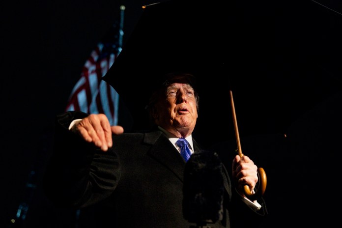 Donald Trump, durante conferencia de prensa realizado en la Casa Blanca. Foto La Hora: EFE