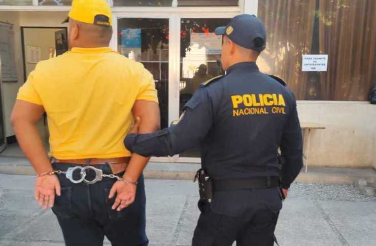 Capturan a presunto responsable del asesinato de una mujer en El Progreso.