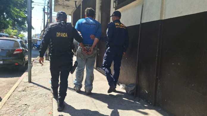 Capturan a presunto integrante del barrio 18 en Escuintla.