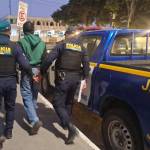 Un hombre de 24 años es señalado de atacar con un cuchillo al novio de su expareja sentimental.