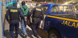 Un hombre de 24 años es señalado de atacar con un cuchillo al novio de su expareja sentimental.