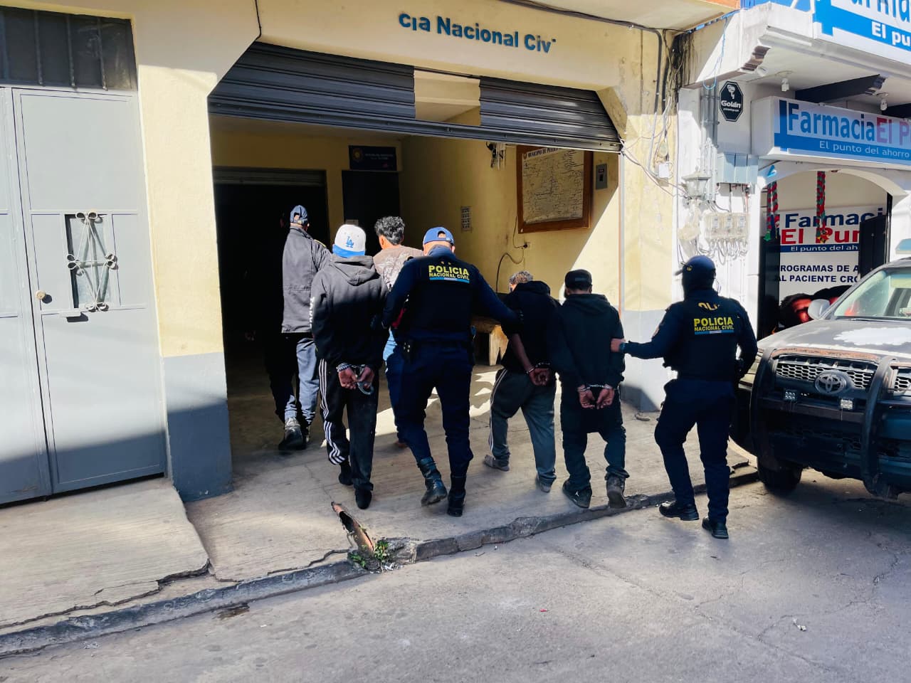 A los cuatro primos se les señala de la muerte de un adolescente.