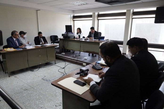 El Juzgado Segundo Penal reprogramó la audiencia de etapa intermedia en el caso del motorista embestido en zona 9 por las vacaciones del juez. Foto La Hora: Daniel Ramírez