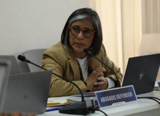 El Tribunal Séptimo de Sentencia Penal retiró las medidas sustitutivas a favor de la abogada Claudia González mientras espera el juicio en su contra. Foto La Hora: Daniel Ramírez