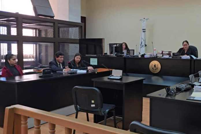 El Juzgado de Mayor Riesgo A condenó a una integrante de la clica Crazy Gangster quien se declaró culpable del delito de extorsión. Foto: La Hora