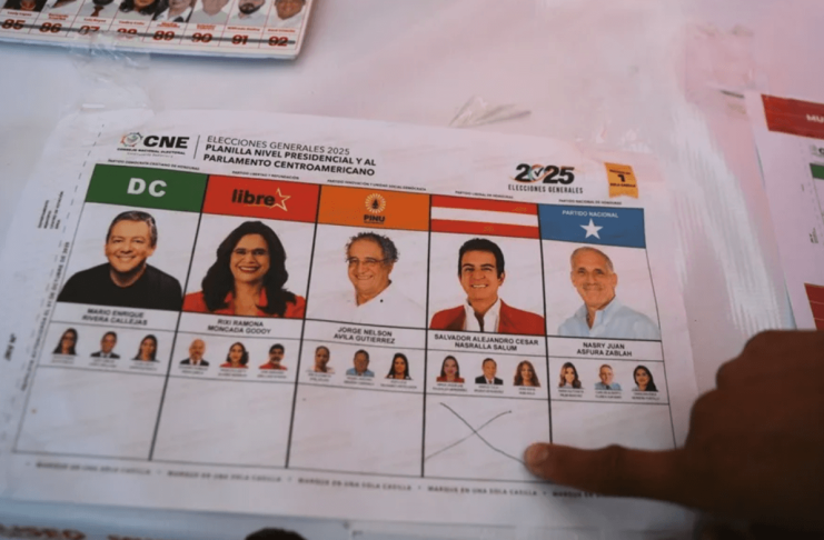 Por medio de un comunicado conjunto, Guatemala se unió al grupo de países latinoamericanos que piden a Honduras el respeto del proceso electoral. Foto La Hora: EFE