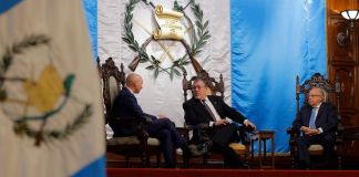 Arévalo recibe cartas credenciales de seis embajadores en medio de la expectativa por cambio de Bradley.