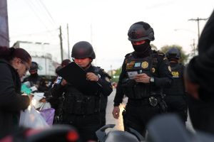 Estado de sitio: qué documentos pueden pedirte y cómo actuar en retenes