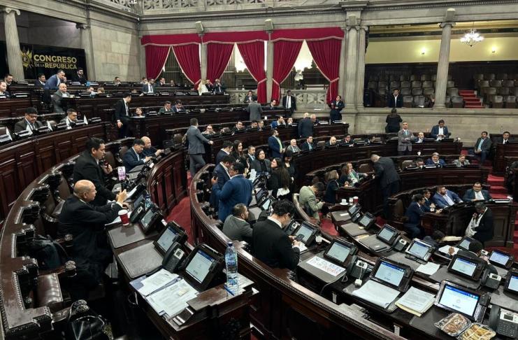 Los diputados ratificaron el estado de Sitio por 30 días, pero modificaron las medidas de restricciones. Foto: La Hora / José Orozco