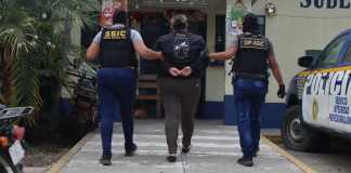 Reportan la captura de una presunta extorsionista en Amatitlán.