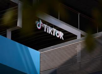 Fotografía de archivo en donde se ve el logo de TikTok. EFE/ALLISON DINNER