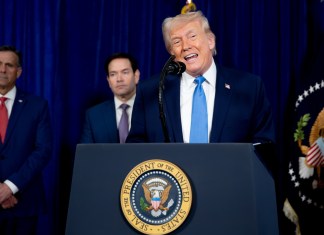 EFE: Trump advierte a Delcy Rodríguez de que si no "actúa bien" acabará peor que Maduro.