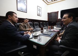 El ministro de Gobernación, Marco Antonio Villeda, acude a reunión con el presidente del Congreso, Nery Ramos. Foto: Organismo Legislativo