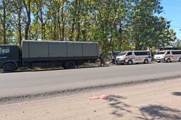 El Ministerio de Gobernación coordina con el Ejército protocolos para retomar el control en distintas cárceles. Foto: Bomberos Voluntarios