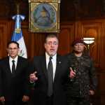 El gobierno de Bernardo Arévalo decretó duelo nacional por la muerte de agentes de la PNC. Foto: Gobierno de Guatemala.