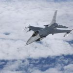 La Administración Federal de Aviación de EU emitió una alerta para que aerolíneas estadounidenses extremen precauciones al operar sobre México y zonas del Pacífico. Foto La Hora: EFE