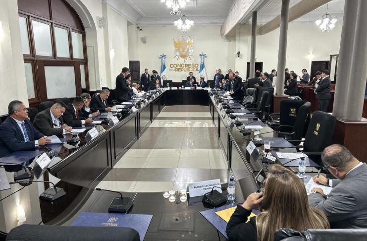 Los diputados deben debatir en la ratificación del estado de Sitio que implementó el presidente Bernardo Arévalo. Foto: La Hora / José Orozco