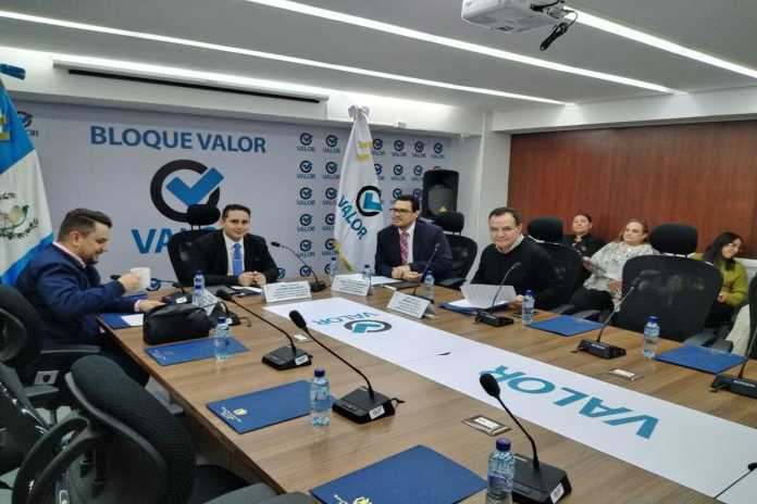 lavadodiscusioniniciativa La comisión de Economía del Congreso conoce observaciones a la iniciativa de ley contra lavado de dinero. Foto: La Hora