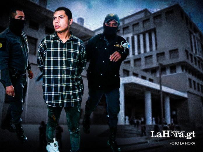 Expertos afirmaron a La Hora que el MP debió imputar el delito de terrorismo a miembros del Barrio 18, según Ley Antipandillas. Diseño La Hora: Roberto Altán