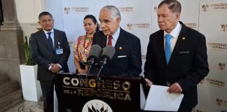 El magistrado de la CSJ, René Girón, responde por el atraso en la elección del presidente de dicha Corte. Foto: La Hora / José Orozco