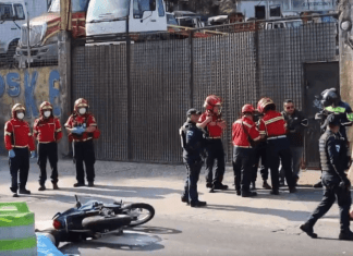 Adolescente de 17 años falleció tras sufrir una caída en moto en el Km. 6, zona 18. ​ Foto: Bomberos Municipales